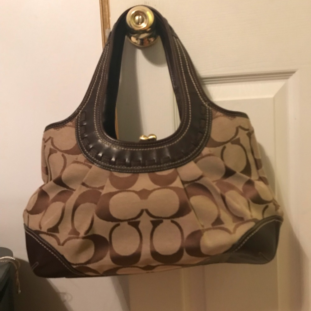 Coach Signature Jacquard Kiss Lock Satchel Brown